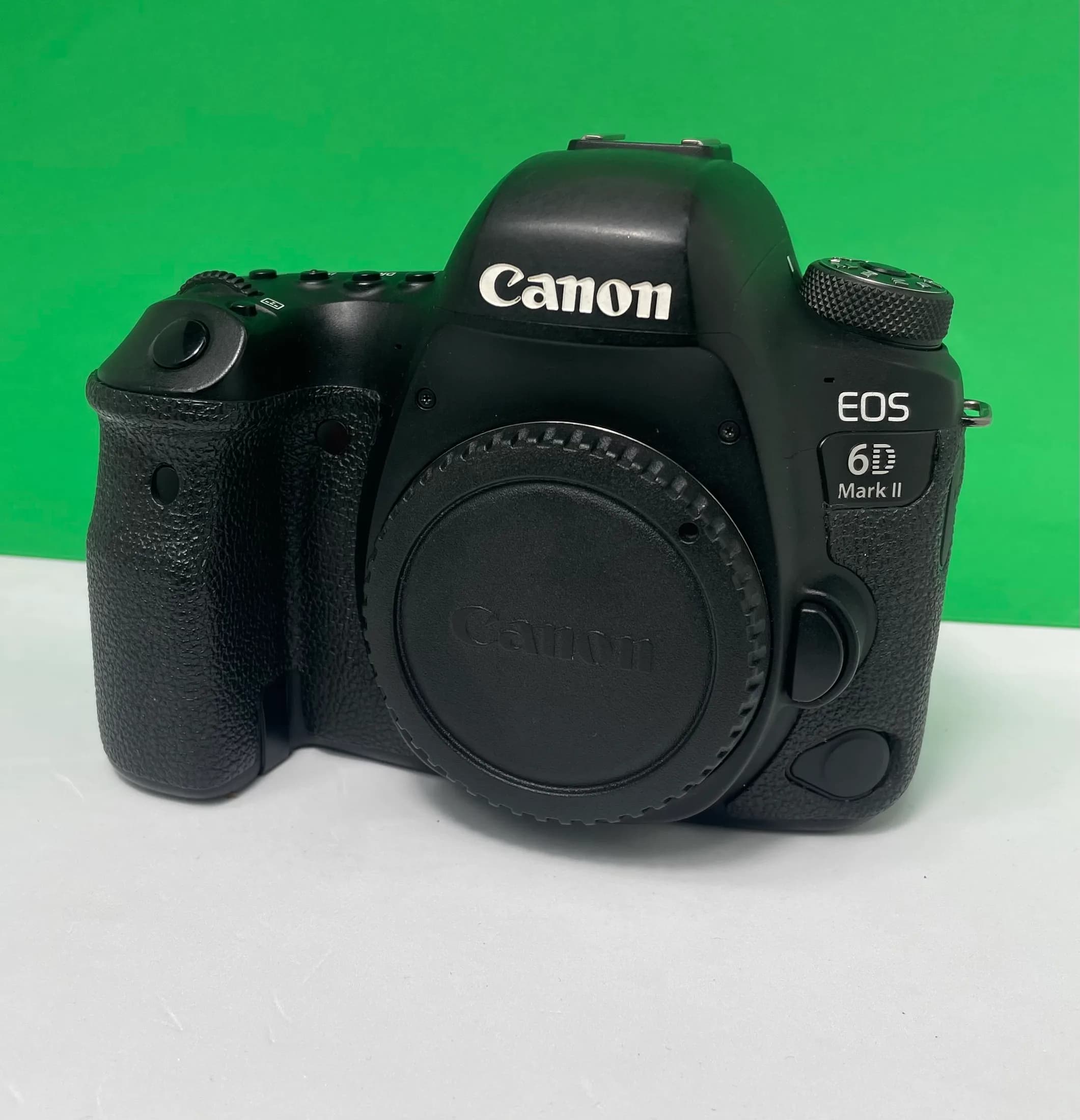 Canon EOS 6D II 
