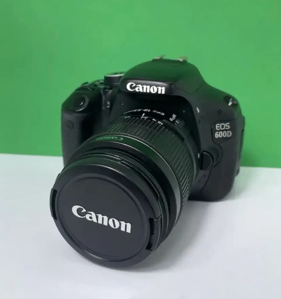 Canon EOS 600D 