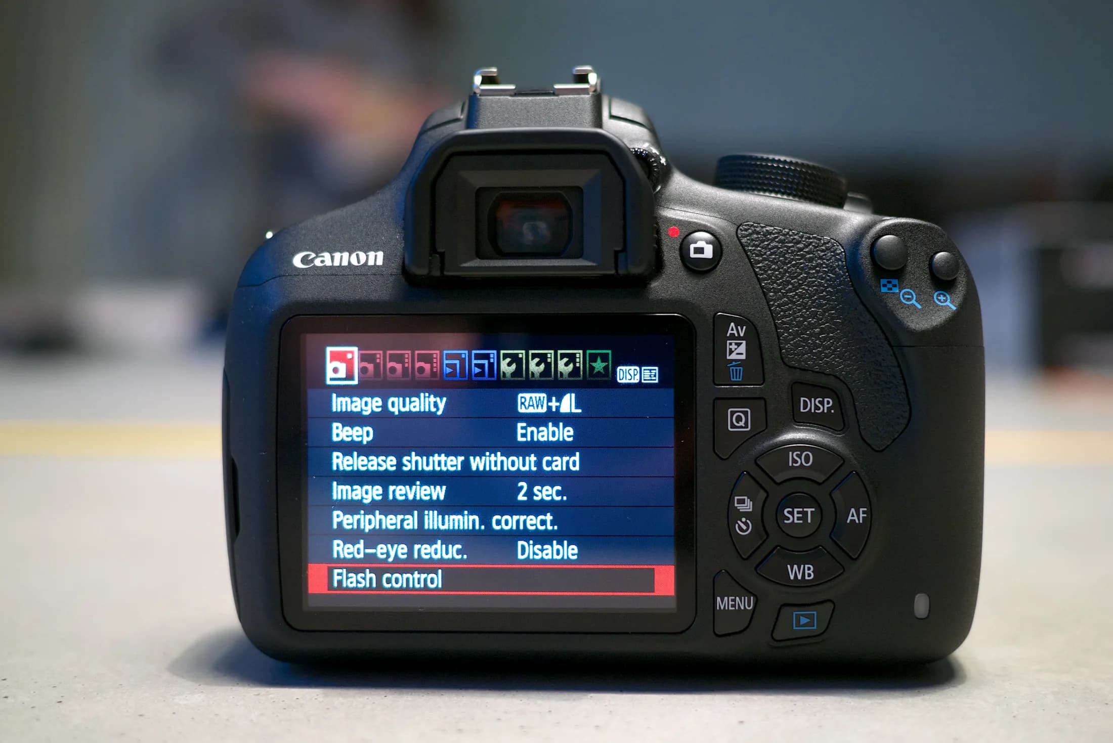 Canon EOS 1200D
