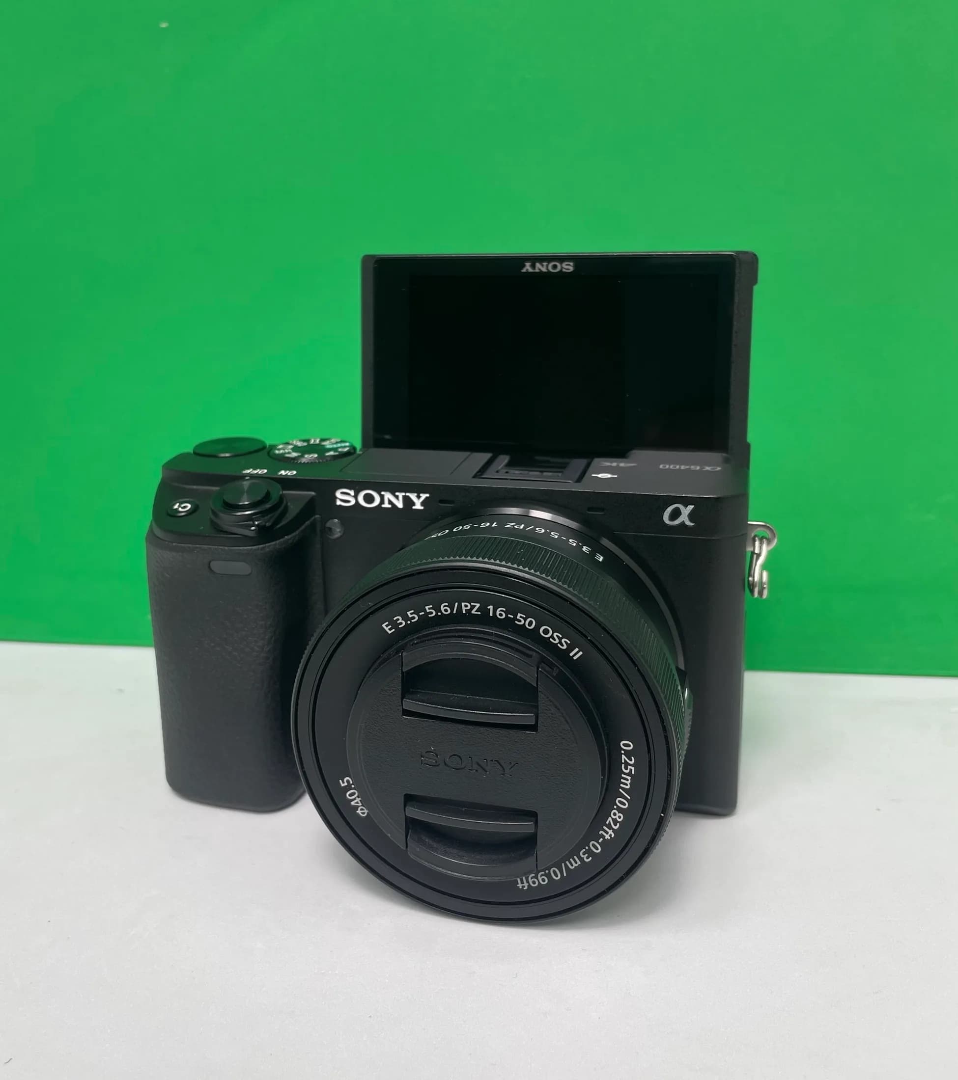 Sony Alpha a6400 mirrorless digital camera with 16-50 OSS II Lens